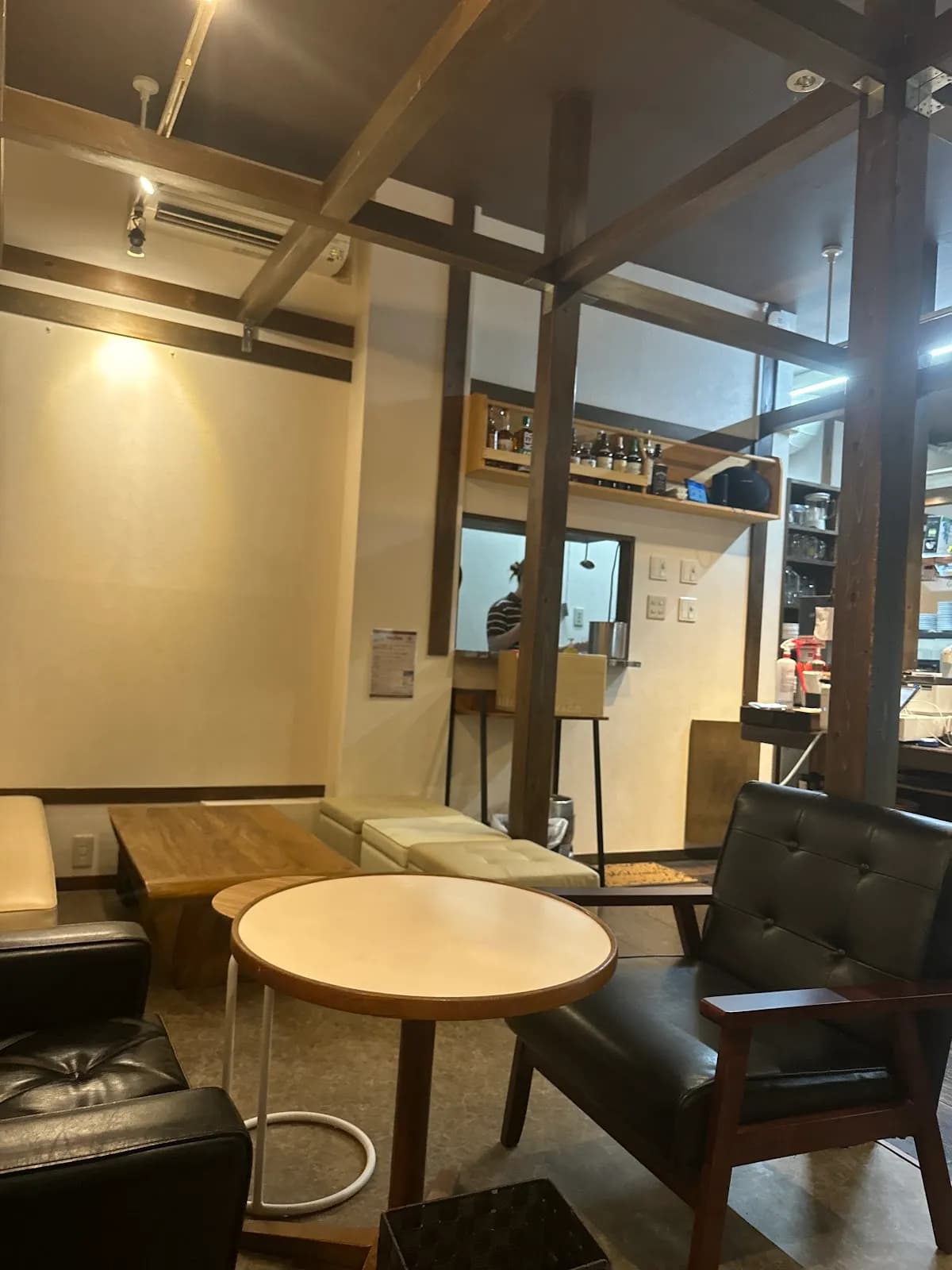 ROOM CAFE