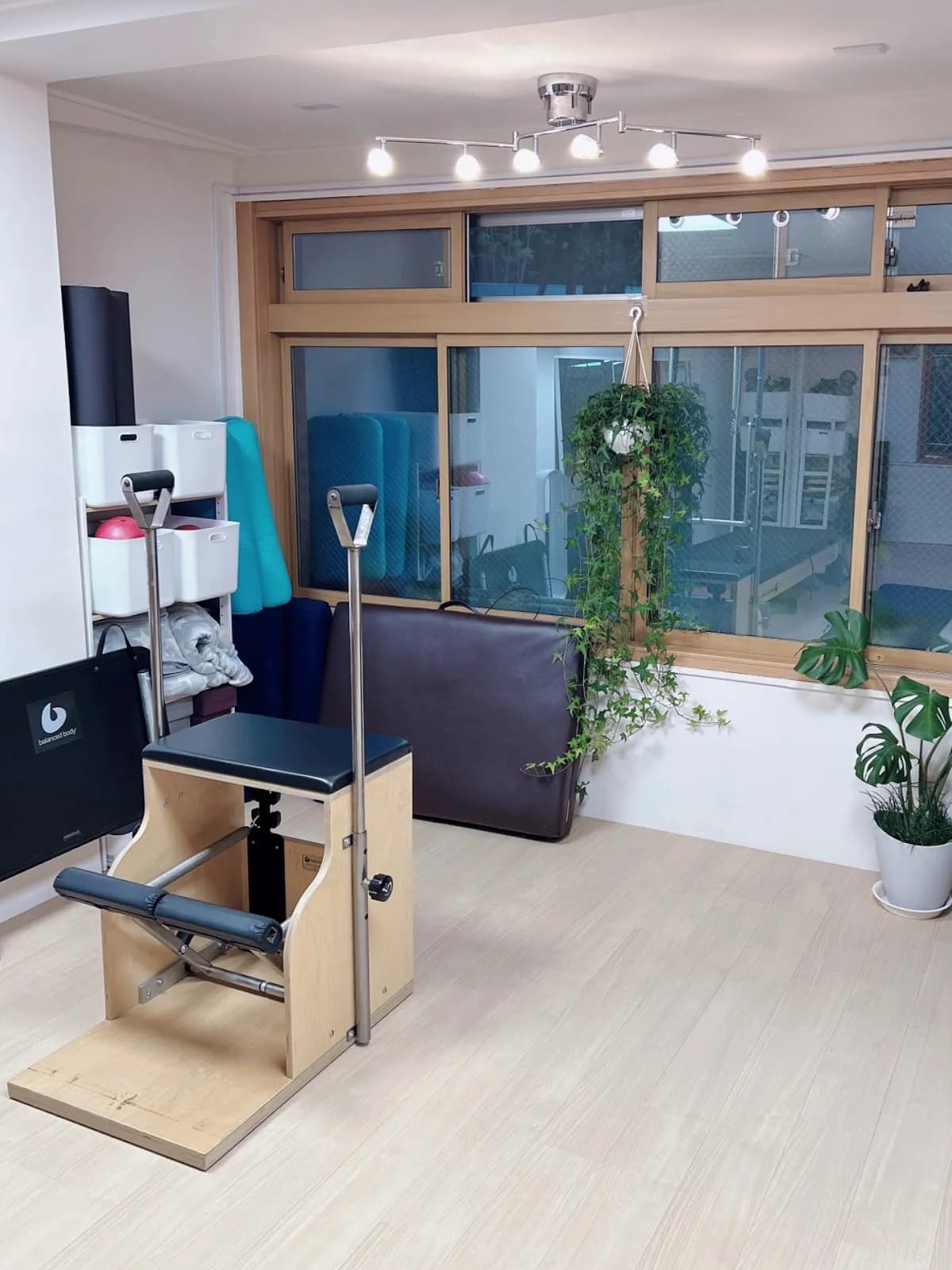 pilates & yoga studio syn