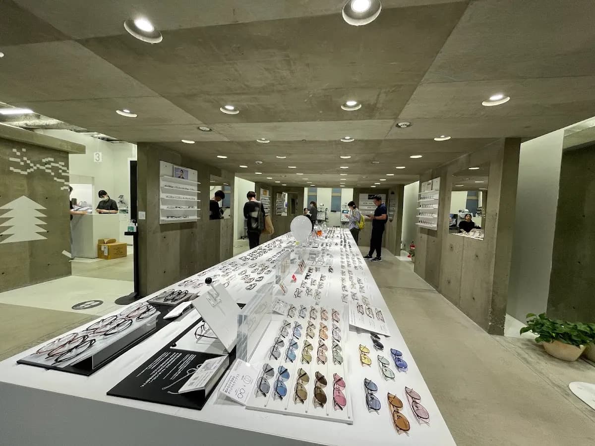 JINS 京都寺町通店