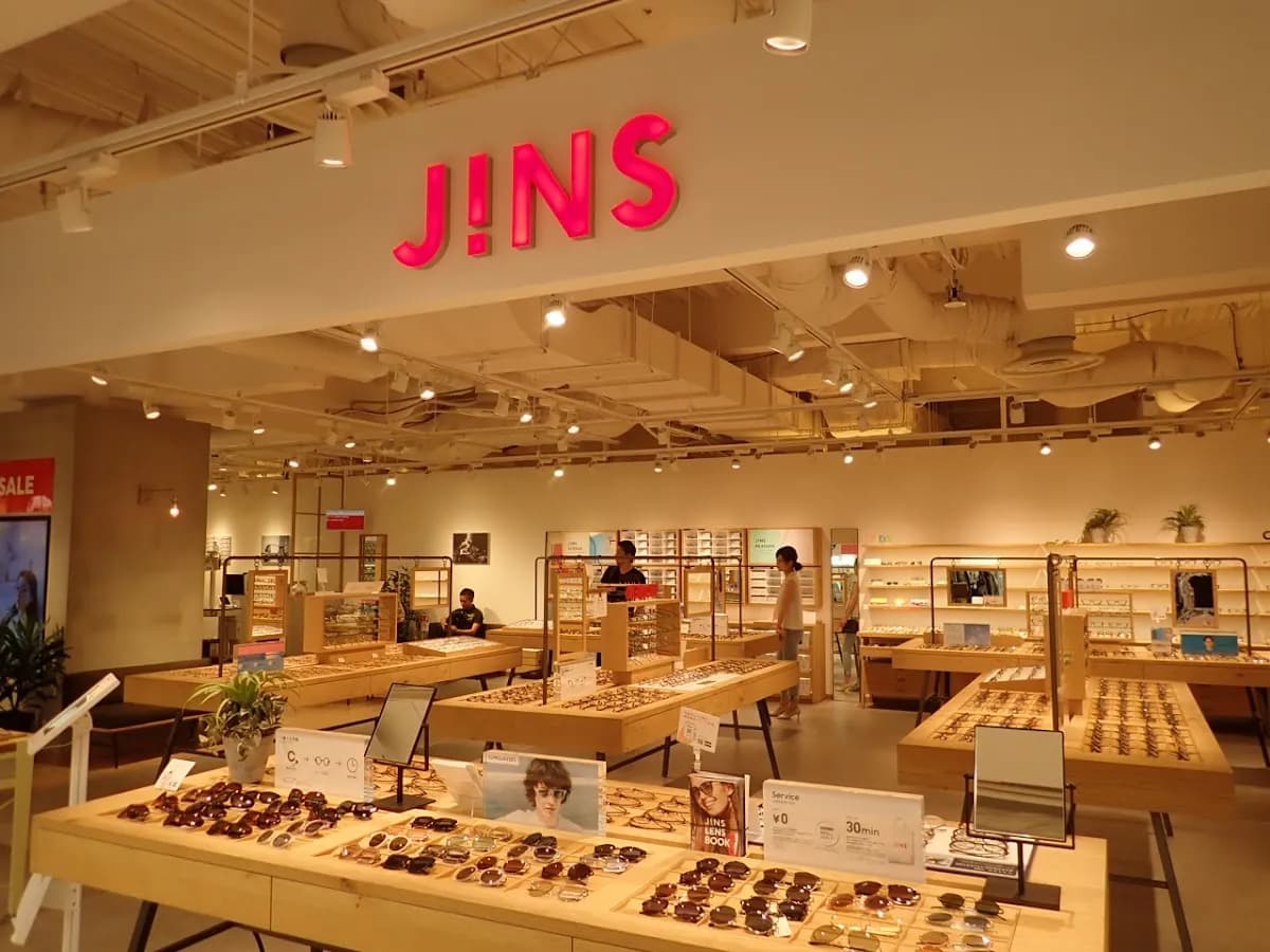 JINS 京都ヨドバシ店