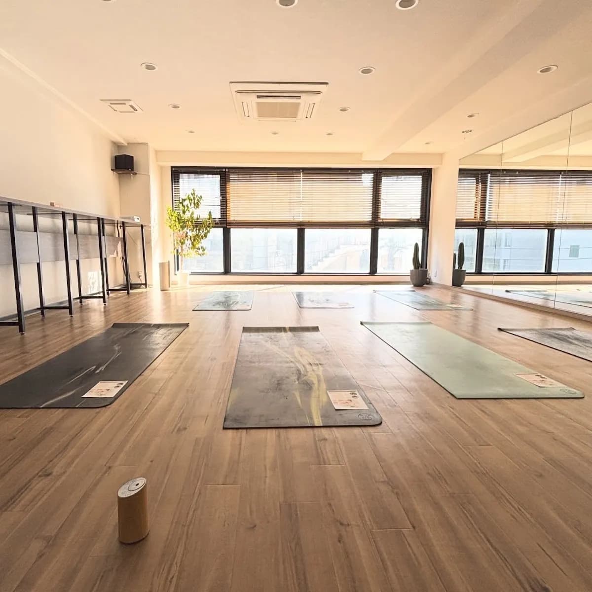 ヨガ ピラティス yogamoon（ヨガムーン） 福岡大名