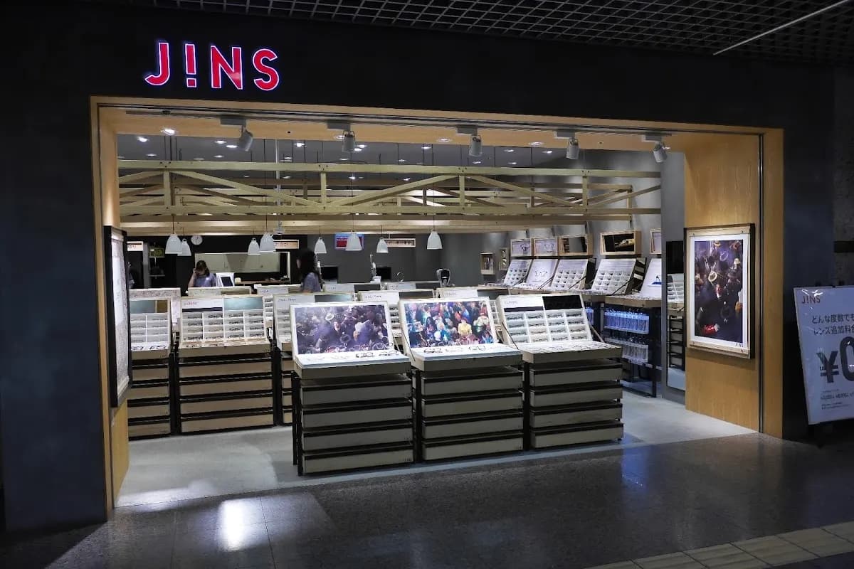 JINS 紙屋町シャレオ店