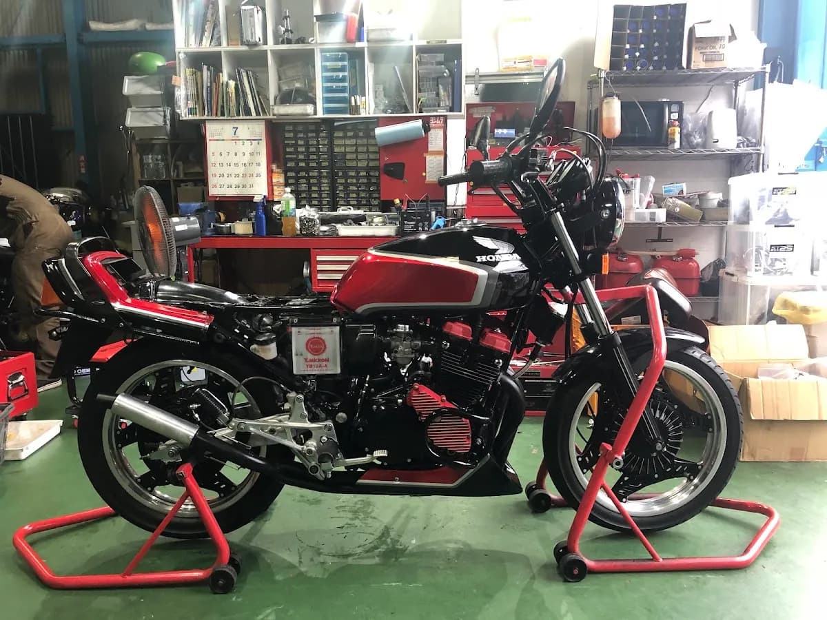 旧車専門店 東海オート中川店