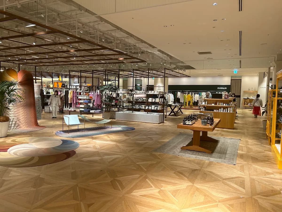 トゥモローランド 京都BAL店