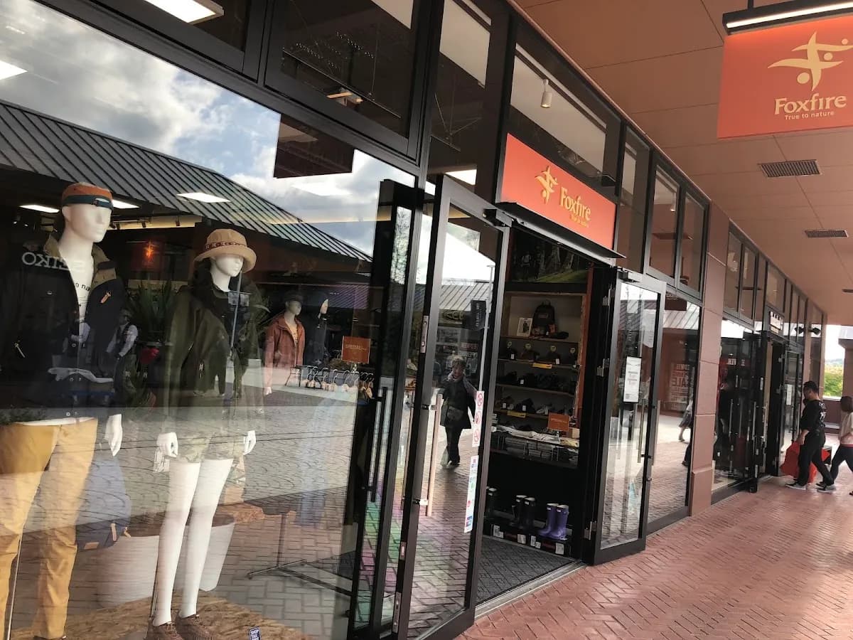 Foxfire FACTORY OUTLET 広島