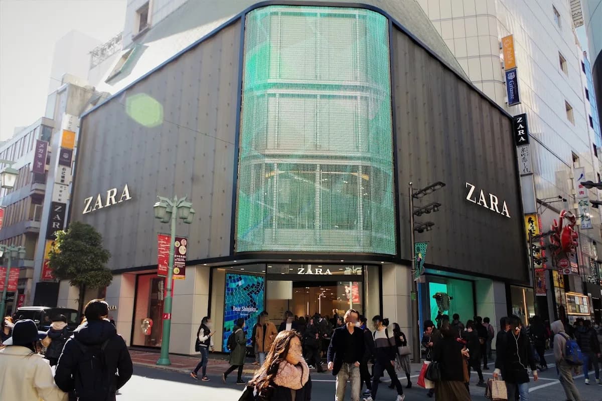 ZARA 新宿店