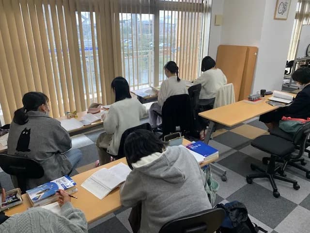 個別指導の学習塾 スクールIE 東新潟駅前校