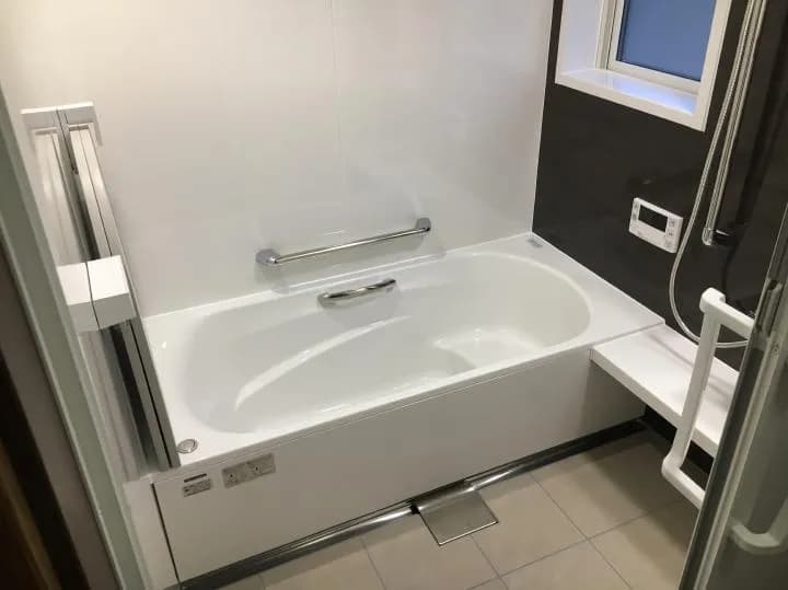 株式会社ファミッツ