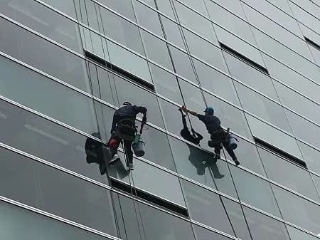 株式会社イースコア