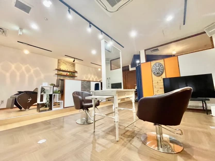 Hair Salon VALEUR 【長野市駅前綺麗を叶える美容室ヴァルール】