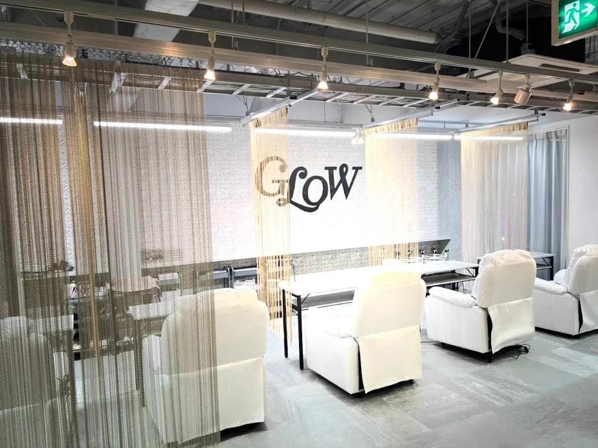 GLOW 丸の内