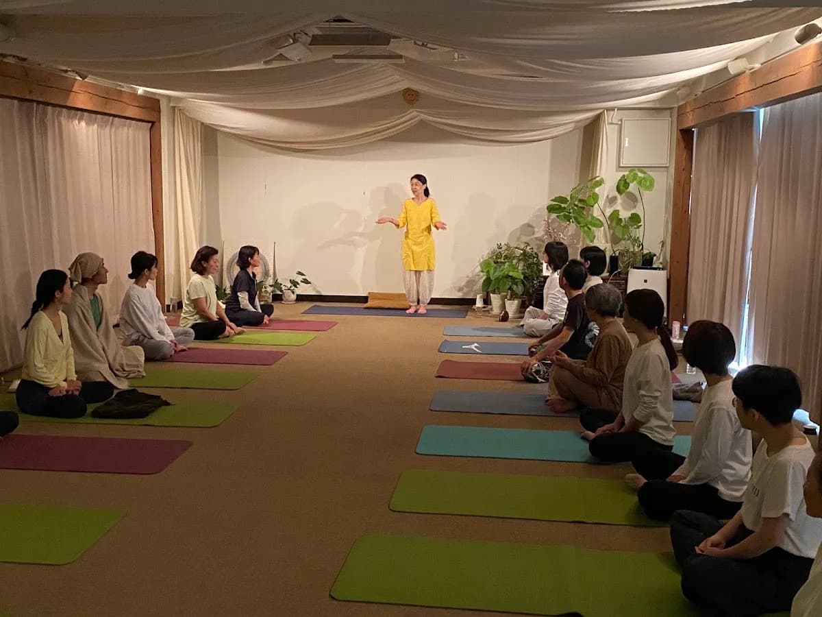 生活ヨガ研究所