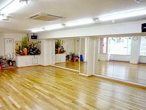 ダンススタジオ アルデュール
