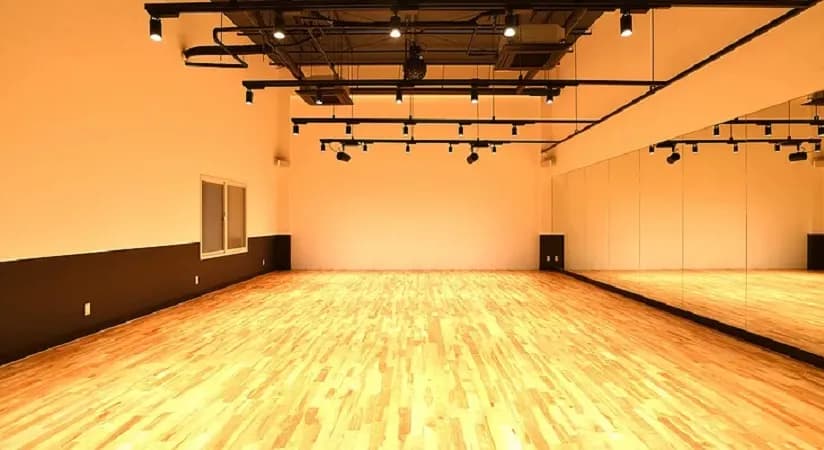 ダンススタジオソル(Dance Studio SoL )南森町