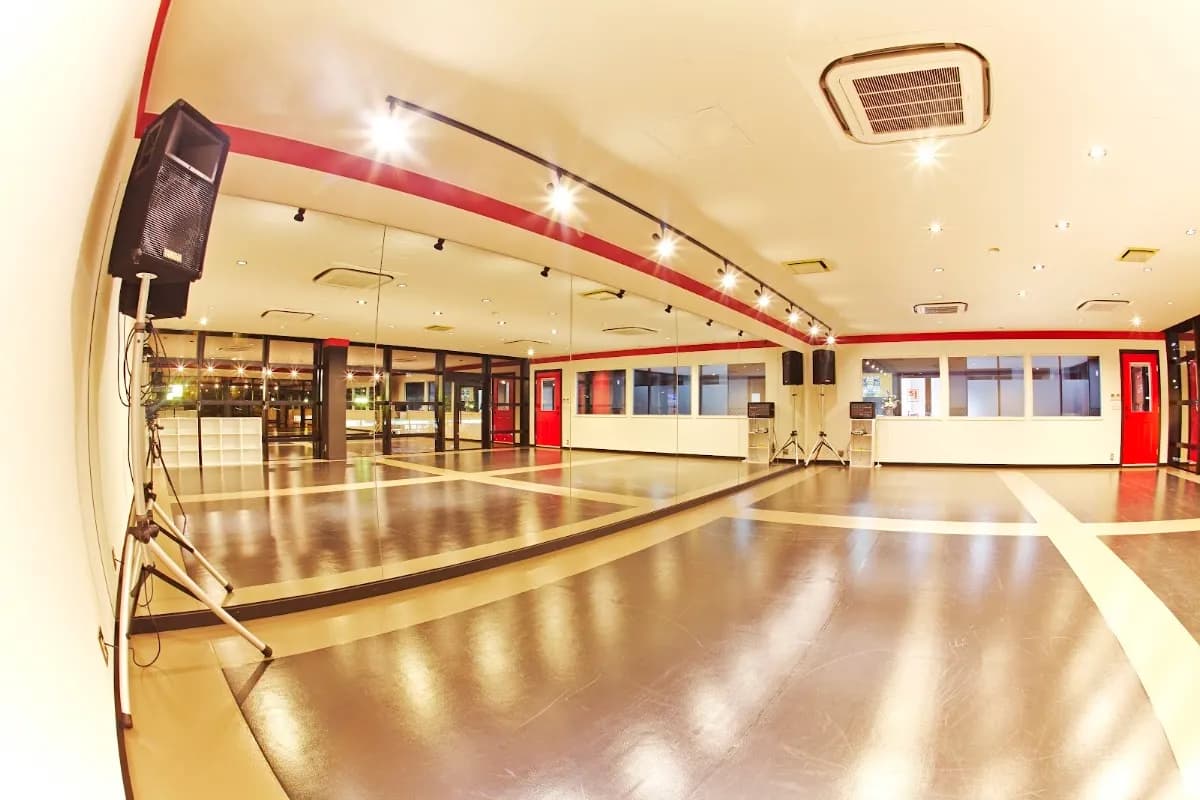 ダンススタジオ ROCKFOOT 泉