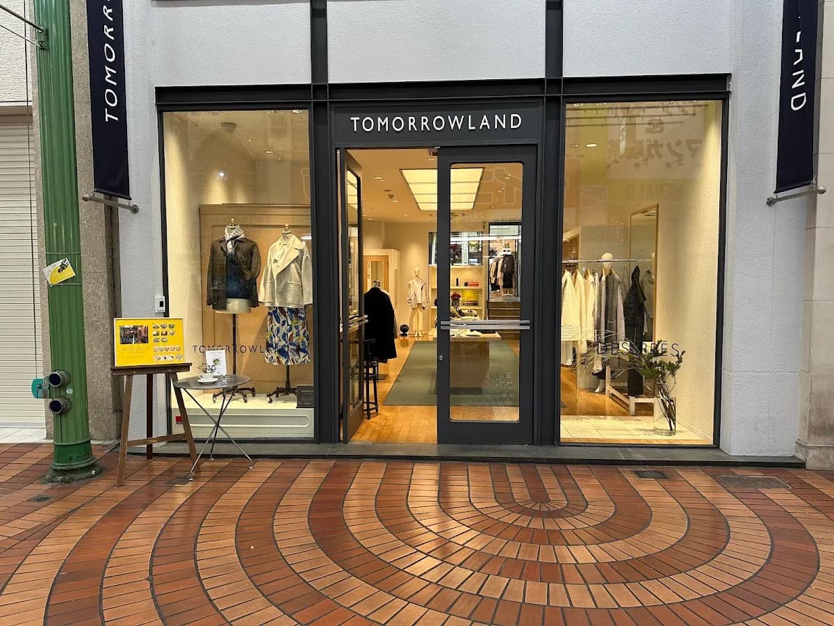 トゥモローランド 岡山店