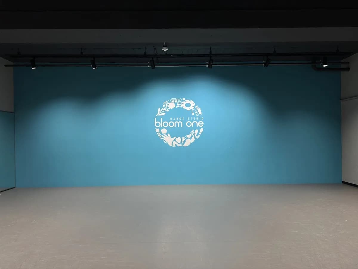 岡山市ダンススクール DANCE STUDIO bloom one
